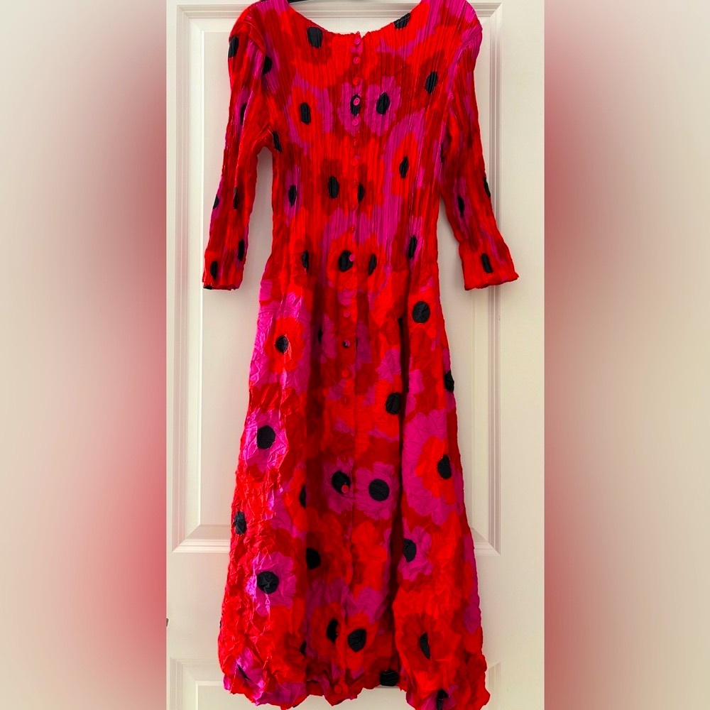 Australian Dress Brand, Alquema, Hot Pink, Vibrant Orange, & Black Smash Dress - Picture 3 of 16